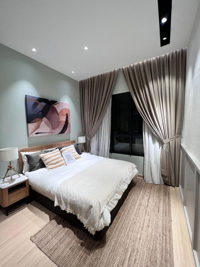 Meera Mahkota Hotel Melaka מראה חיצוני תמונה